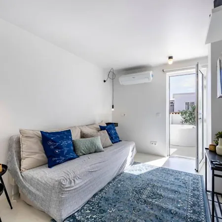 Cozy House Centre *